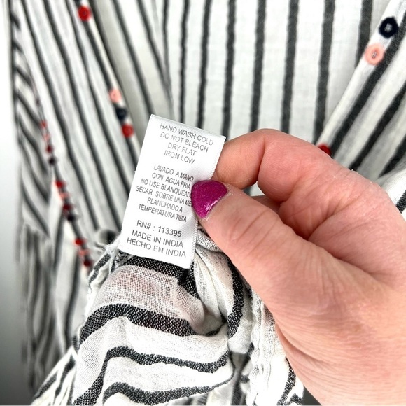 Altar’d State Cropped Stripe Wrapped Balloon Sleeve Embroidered Blouse Medium - Picture 11 of 16